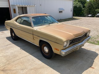 74 Gold Duster 440 auto